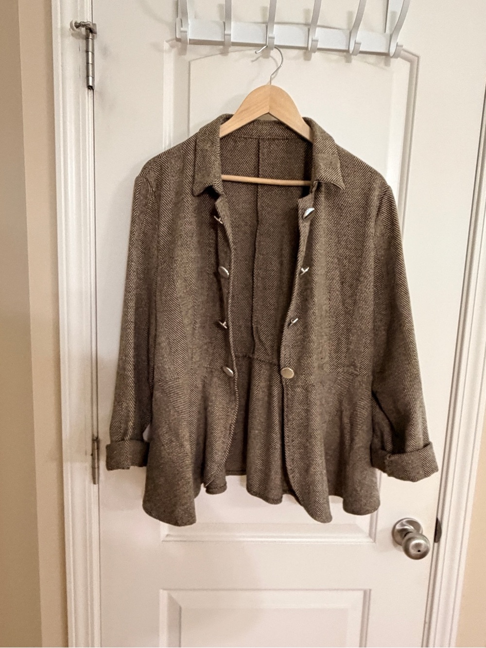 Open-Front Herringbone Blazer Jacket in Taupe Brown